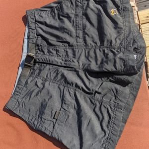 Mountain Hardwear Woman's Black Athletic Shorts Size 8